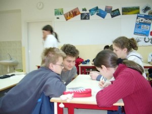 kooperatív tanulás, tanulásszervezés, proszociális képesség, kölcsönös bizalom